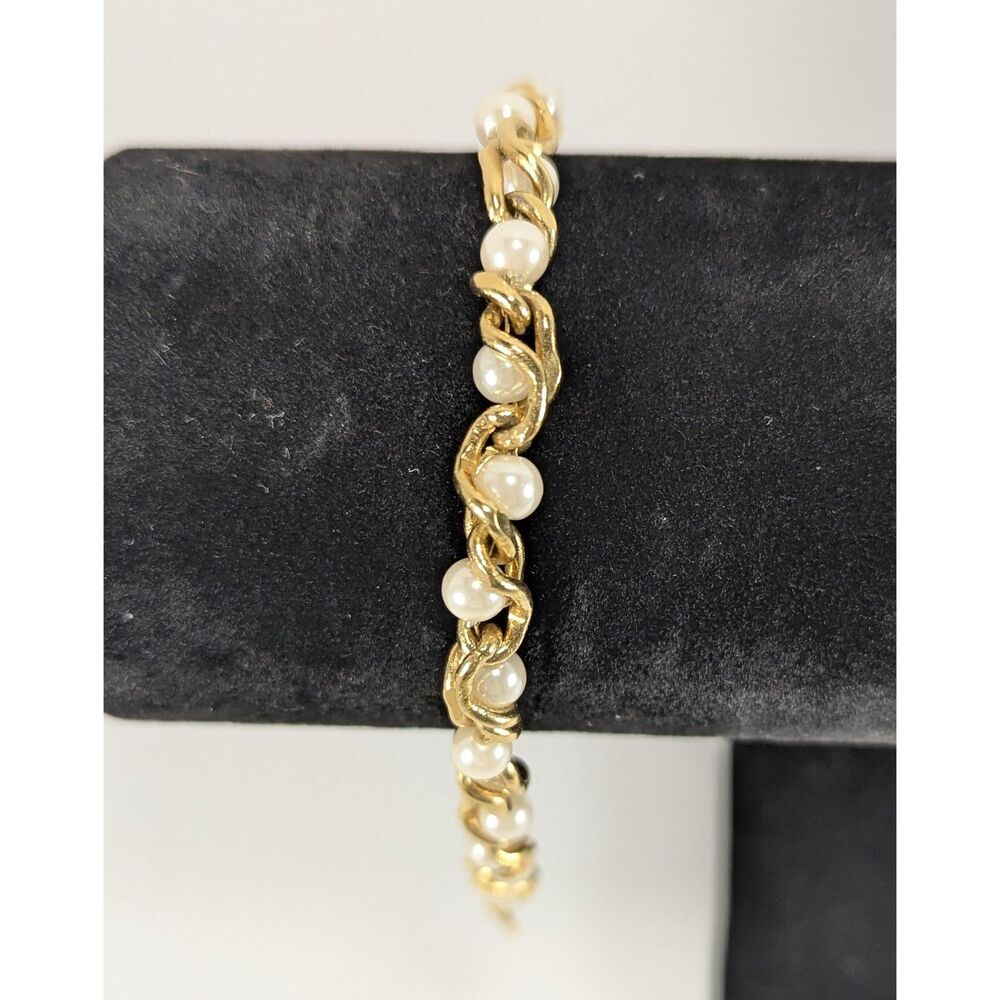 Pearl Golden Link Bracelet